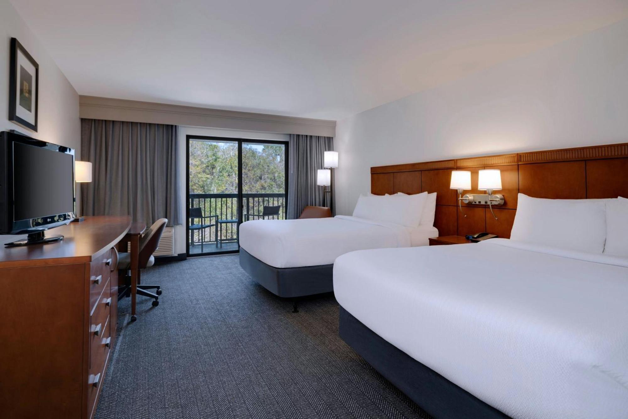 Courtyard North / I-75 Fletcher Hotel Tampa